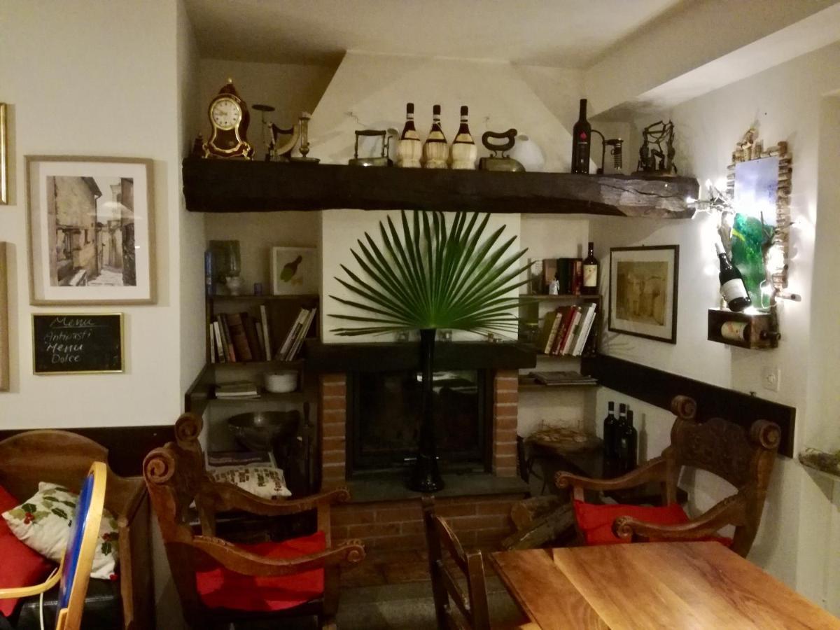 Отель Osteria La Montanara Castel San Pietro Экстерьер фото