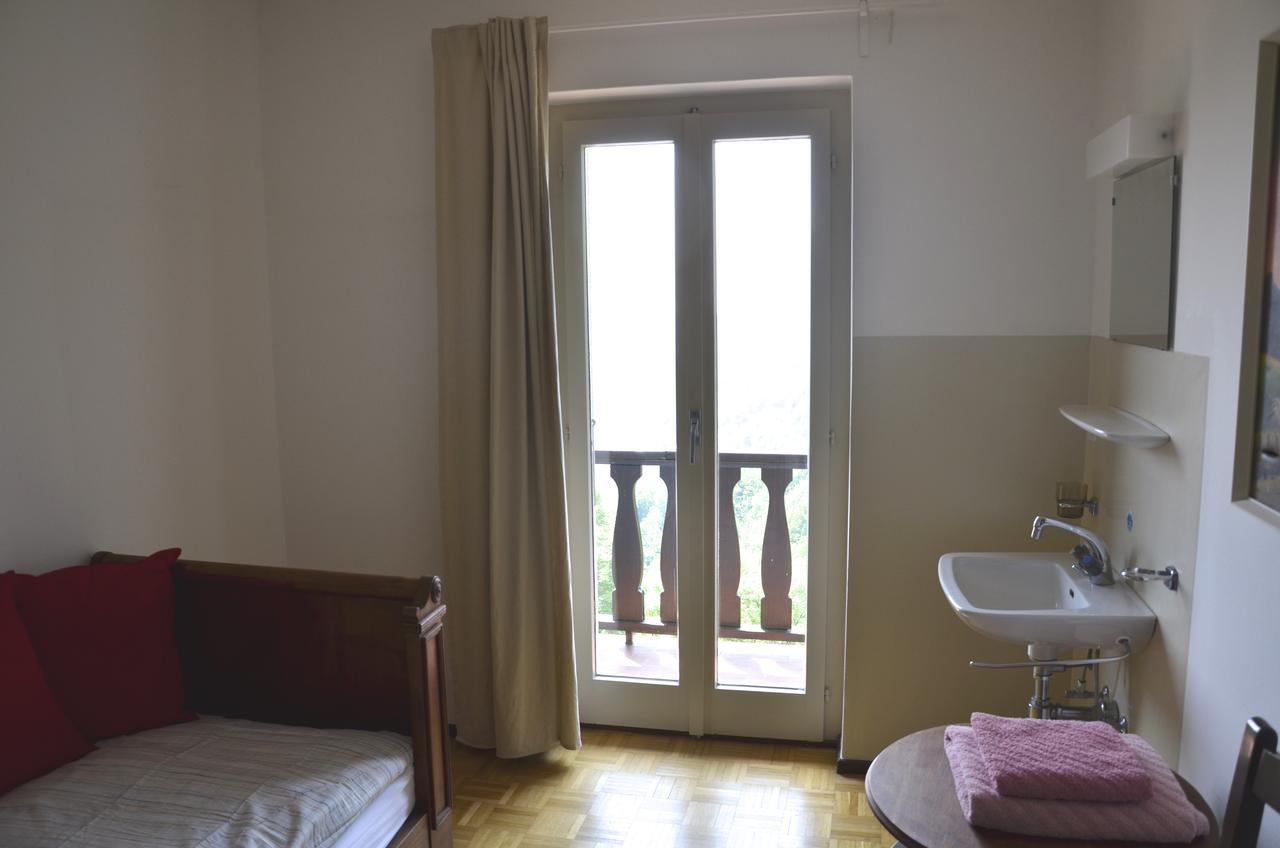 Отель Osteria La Montanara Castel San Pietro Экстерьер фото